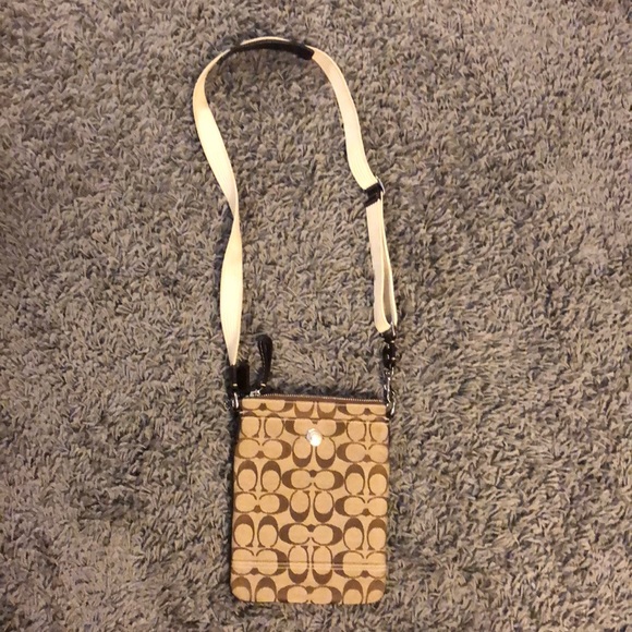 Coach Bag - Picture 1 of 4